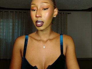 adriana_crystal Porn Show