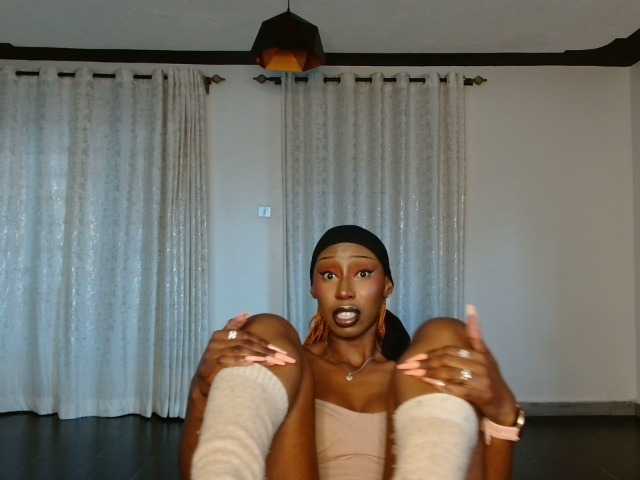 adriana-crystal23's BongaCams show and profile