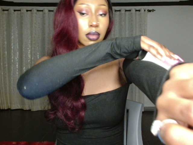 adriana-crystal23 from BongaCams