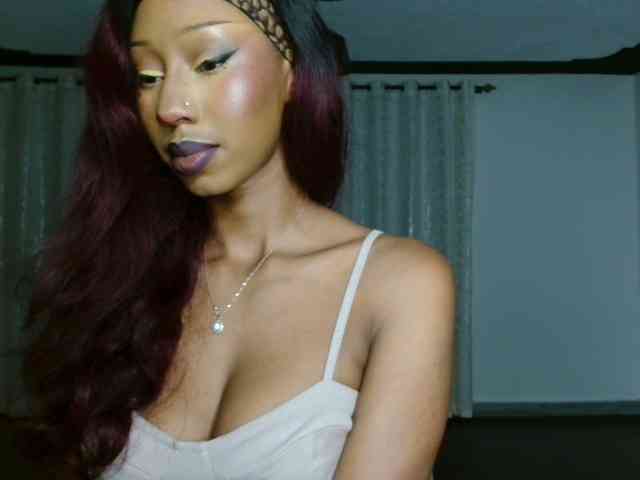 adriana_crystal webcam