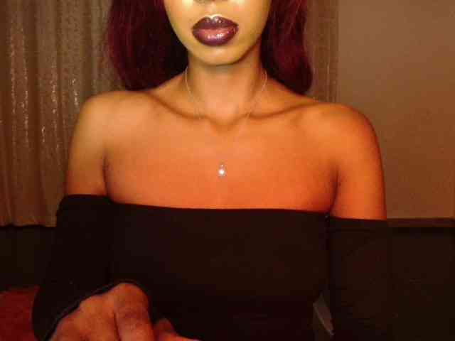 adriana_crystal webcam