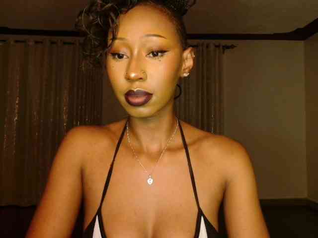 adriana_crystal webcam