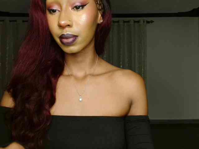 adriana_crystal webcam