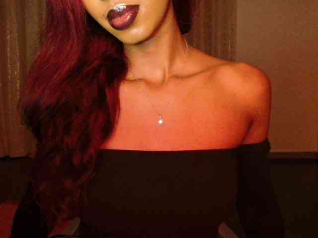 adriana_crystal webcam