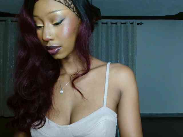 adriana_crystal webcam