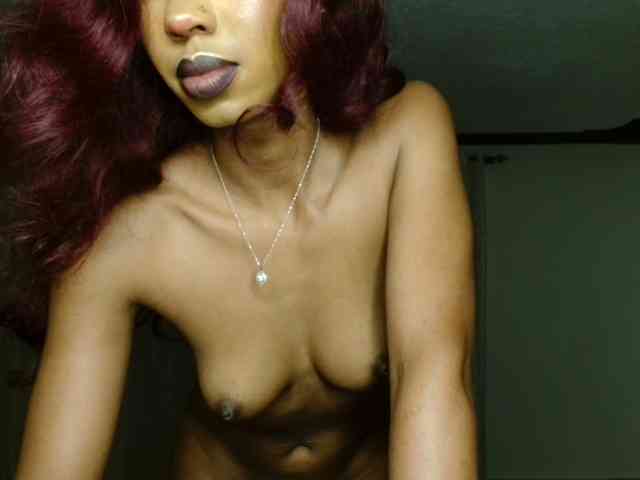 adriana_crystal webcam