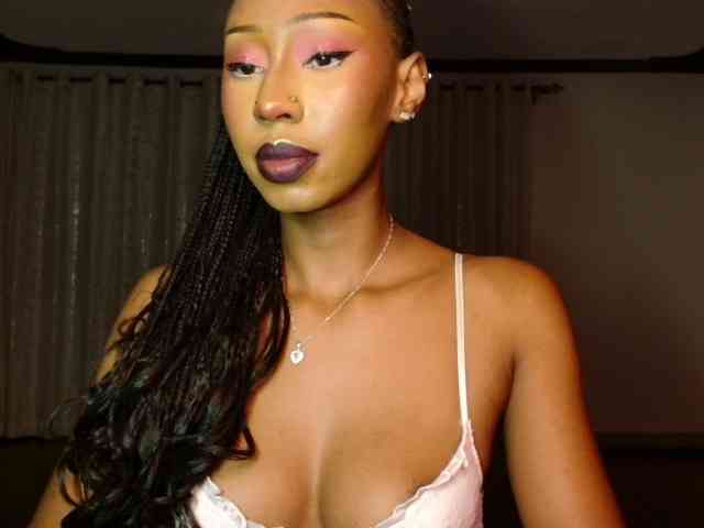 adriana_crystal webcam