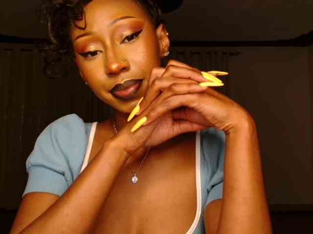 adriana_crystal webcam