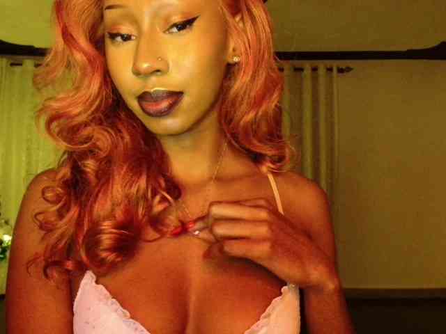 adriana_crystal webcam