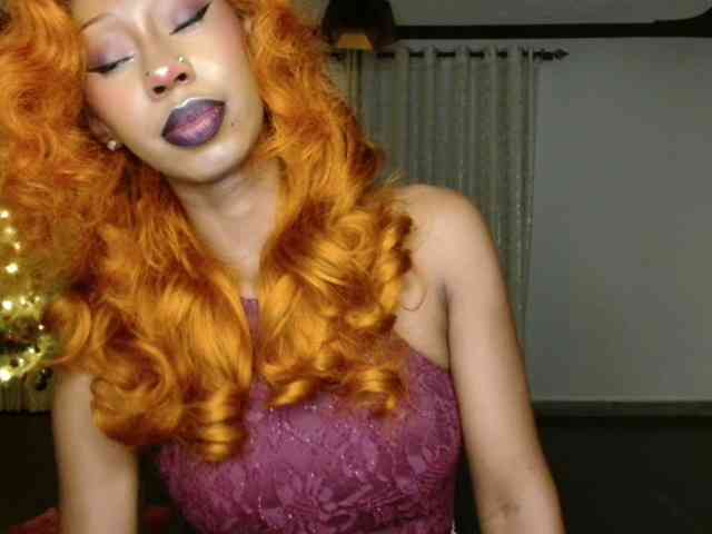 adriana_crystal webcam