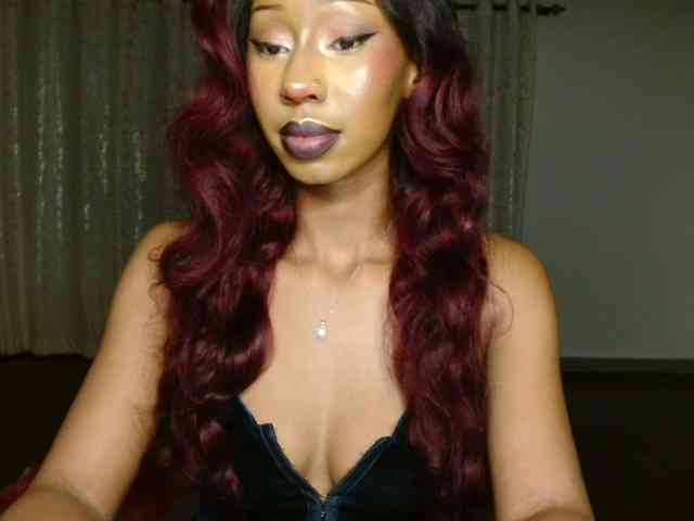 adriana_crystal webcam