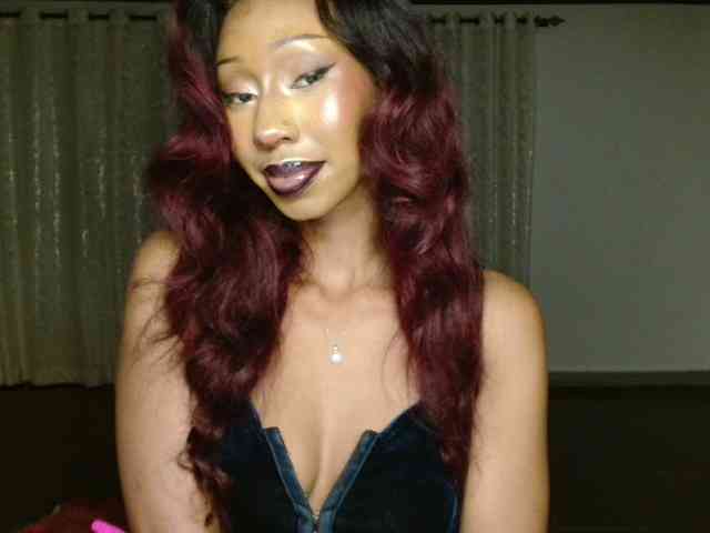 adriana_crystal webcam