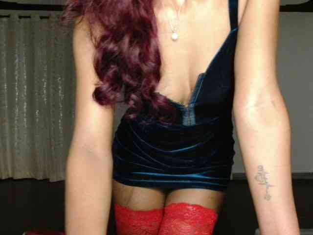 adriana_crystal webcam