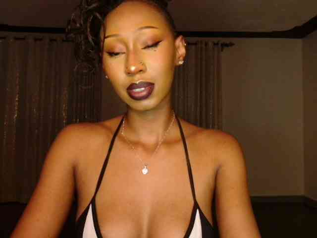 adriana_crystal webcam