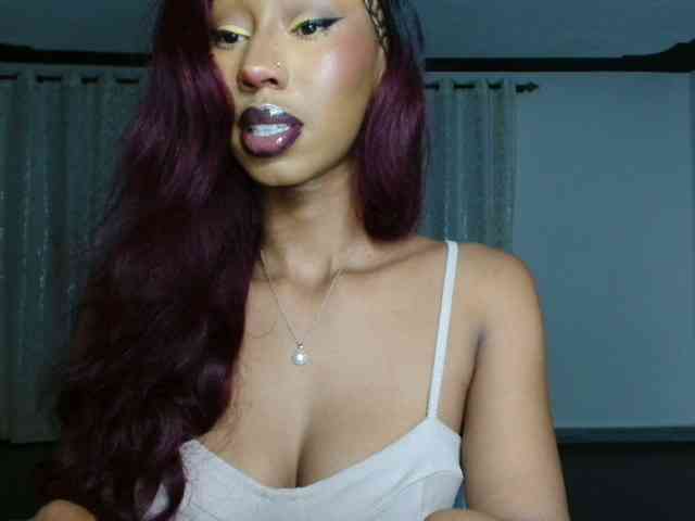 adriana_crystal webcam