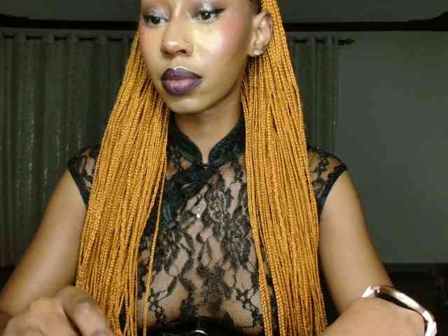 adriana_crystal webcam