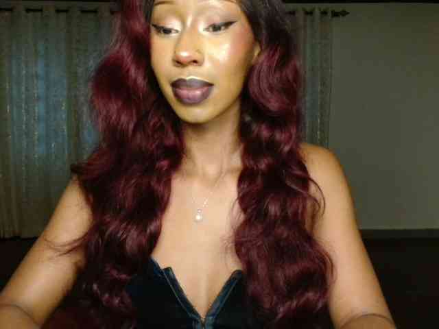 adriana_crystal webcam