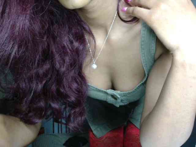 adriana_crystal webcam