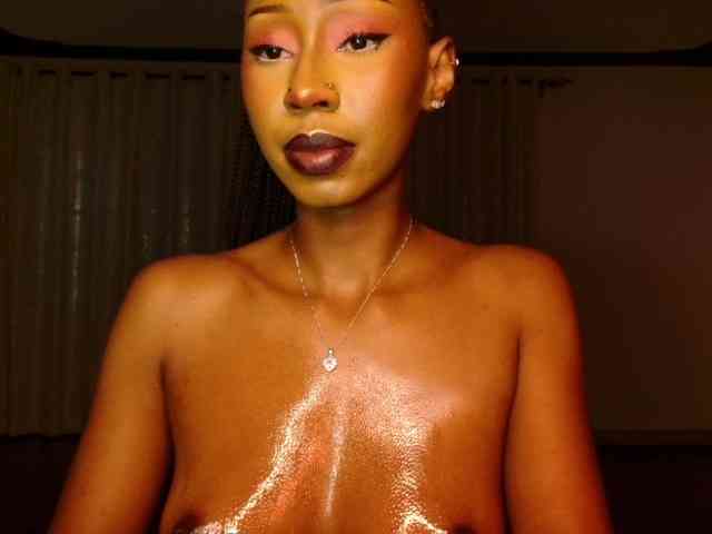 adriana_crystal webcam