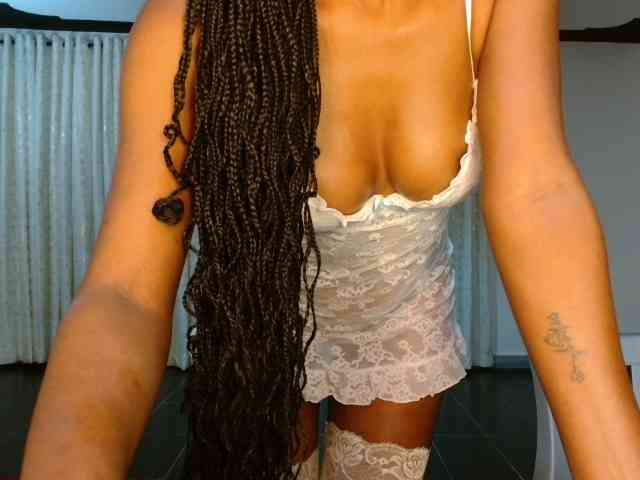 adriana_crystal webcam