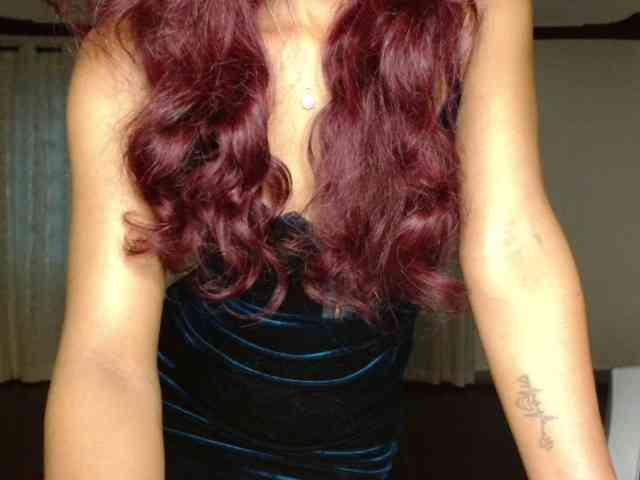 adriana_crystal webcam