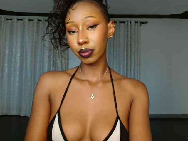 adriana_crystal webcam