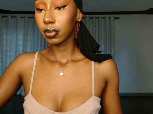 adriana_crystal webcam