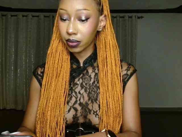 adriana_crystal webcam