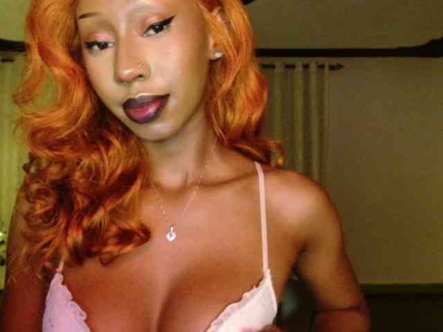 adriana_crystal webcam