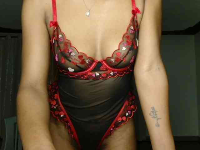 adriana_crystal webcam