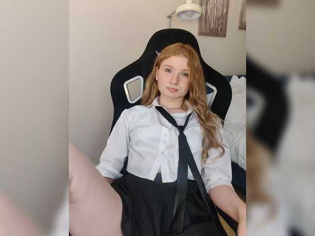 SweetPoison's BongaCams show and profile