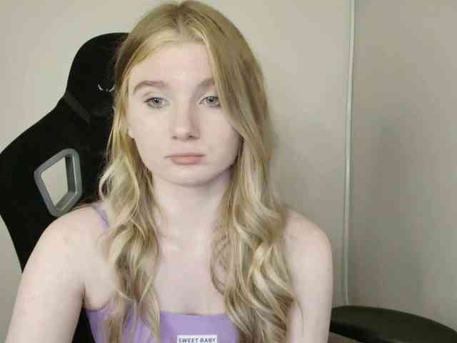 SweetPoison webcam