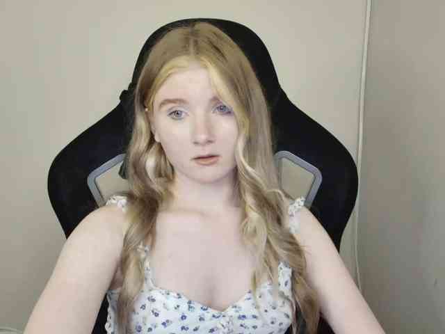 SweetPoison webcam