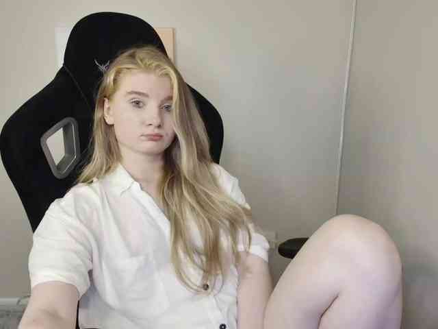 SweetPoison webcam