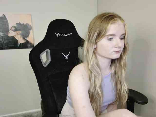 SweetPoison webcam