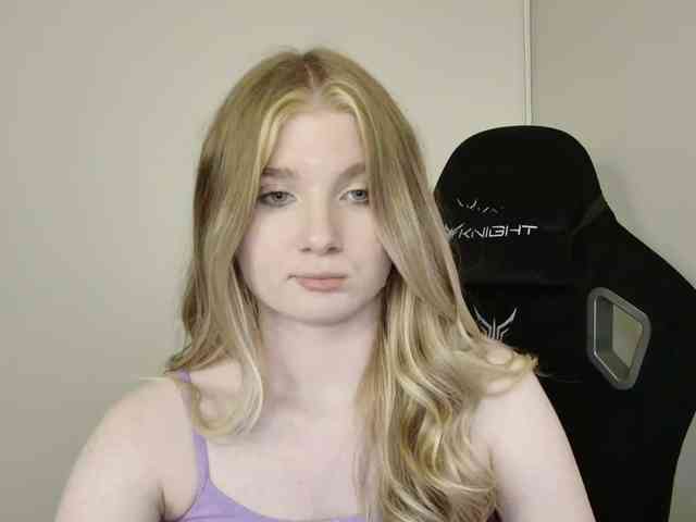 SweetPoison webcam