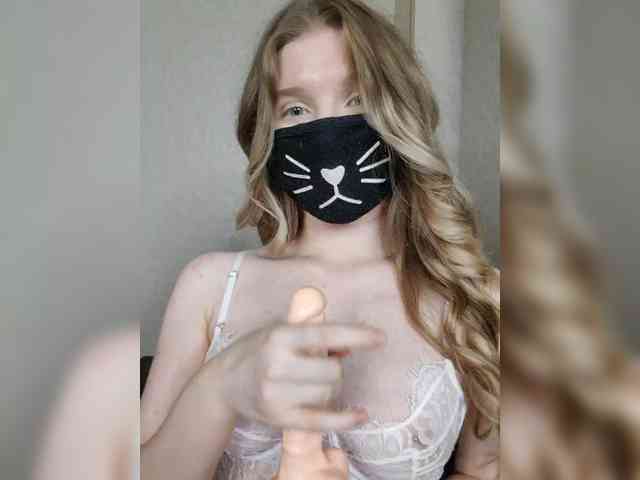 B_TUXOM_OMYTE webcam