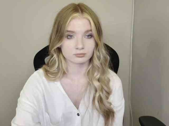 SweetPoison webcam