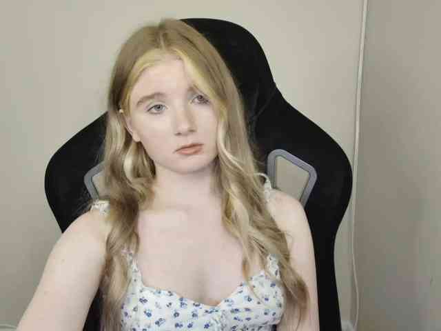 SweetPoison webcam