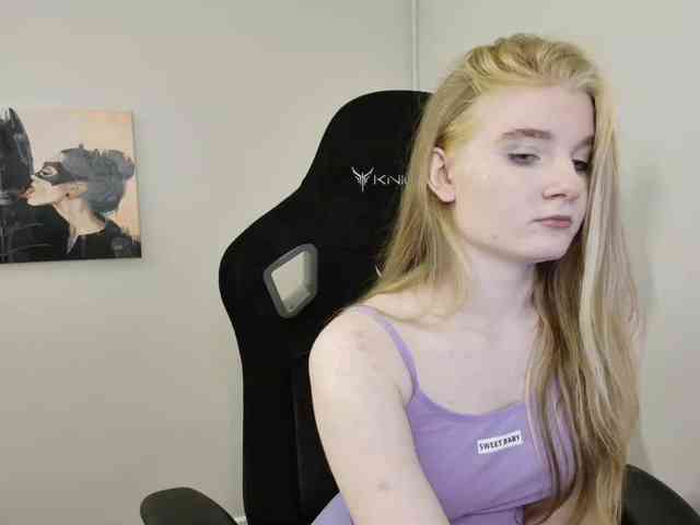 SweetPoison webcam