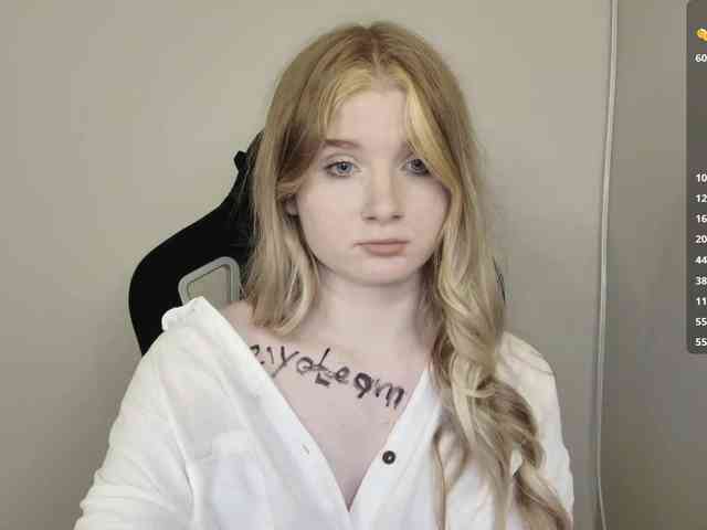 SweetPoison webcam