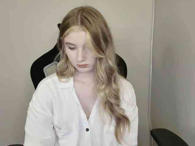 SweetPoison webcam