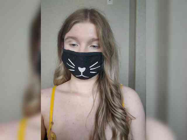 B_TUXOM_OMYTE webcam