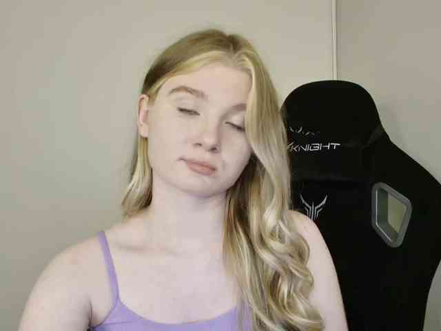 SweetPoison webcam