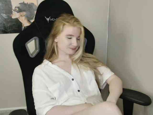 SweetPoison webcam