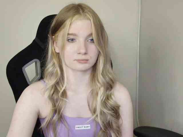 SweetPoison webcam
