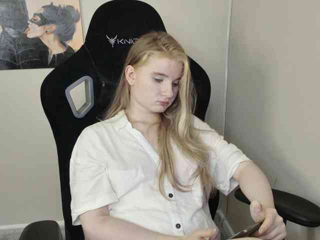 SweetPoison webcam
