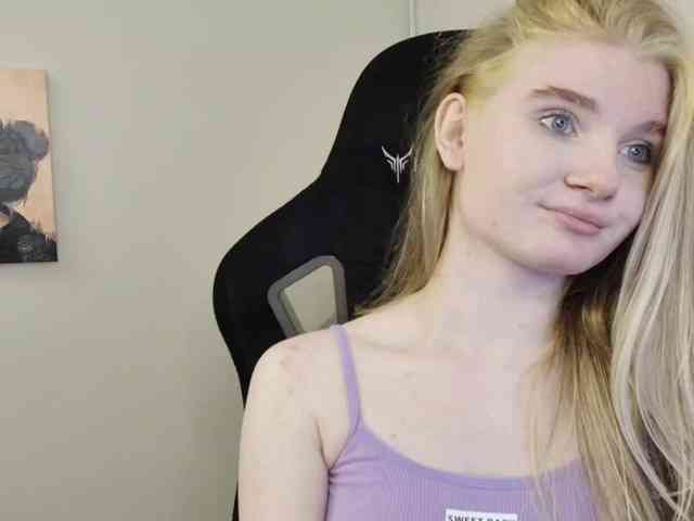 SweetPoison webcam