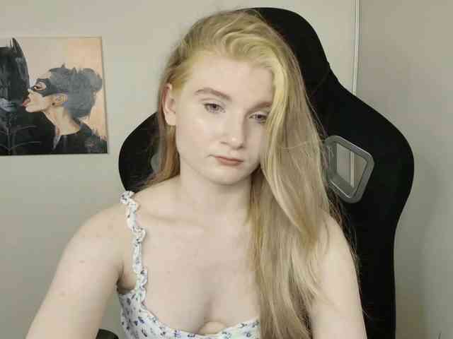 SweetPoison webcam