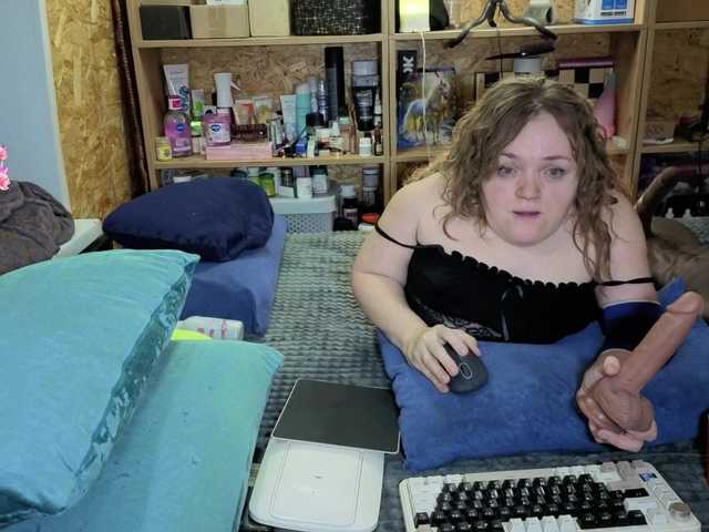 Julia-79's BongaCams show and profile